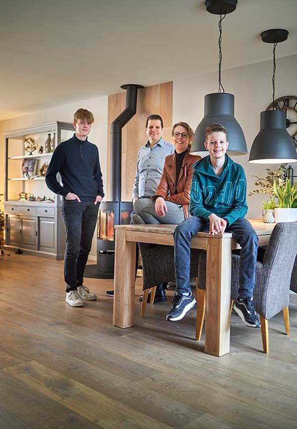 Marjan, Arnold en hun kinderen
